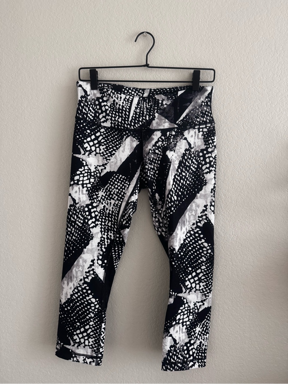Lululemon Wunder Under Pant 8 Static Mist White Black